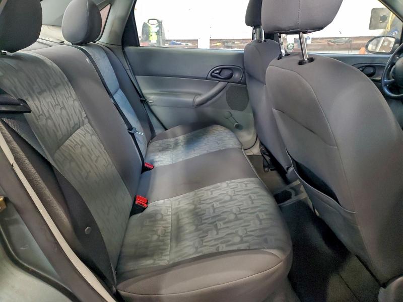 Photo 10 from auction – 2005 FORD FOCUS ZX4 with VIN 1FAFP34N75W268146