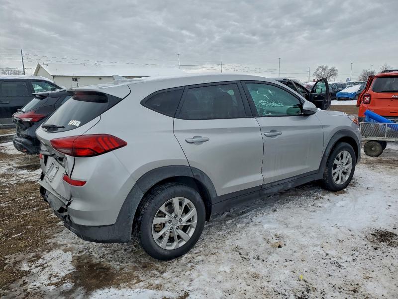 Photo 3 from auction – 2020 HYUNDAI TUCSON SE with VIN KM8J2CA4XLU099095