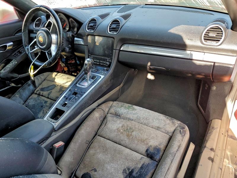 Photo 8 from auction – 2021 PORSCHE BOXSTER BA with VIN WP0CA2A82MS210653