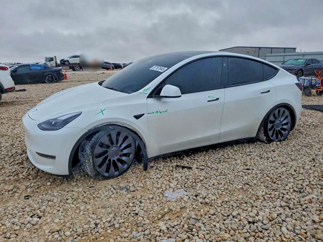 TESLA MODEL Y 2024 with VIN 7SAYGDEF1RF042987 - Photo from auction