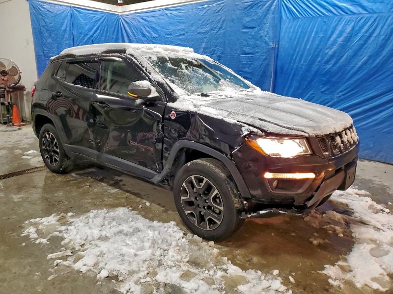 Foto 4 de la subasta – 2020 JEEP COMPASS TR con VIN 3C4NJDDB8LT244721