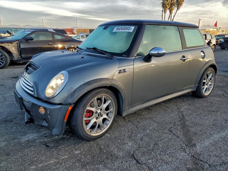 MINI COOPER S 2006 with VIN WMWRE33556TL18010 - Photo from auction