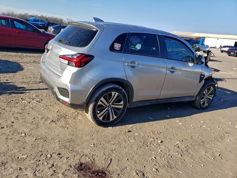 Photo 3 from auction – 2022 MITSUBISHI OUTLANDER with VIN JA4APUAU8NU020855