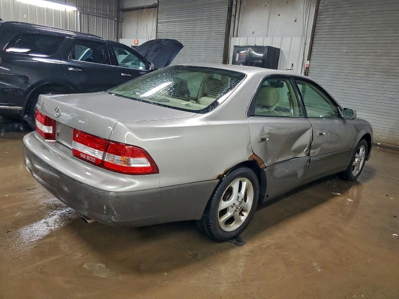Photo 3 from auction – 2001 LEXUS ES 300 with VIN JT8BF28G310338397