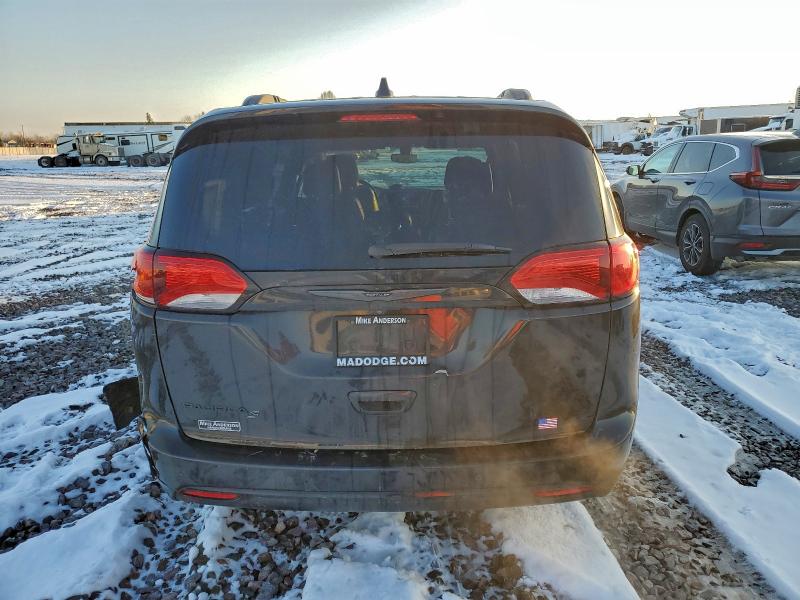 Photo 6 from auction – 2018 CHRYSLER PACIFICA T with VIN 2C4RC1BG4JR175003