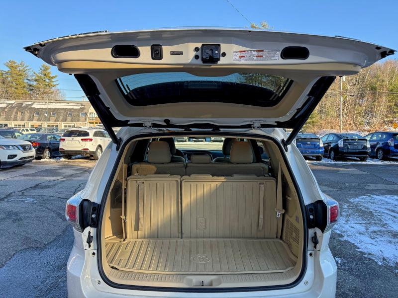 Photo 7 from auction – 2014 TOYOTA HIGHLANDER with VIN 5TDJKRFH3ES032123