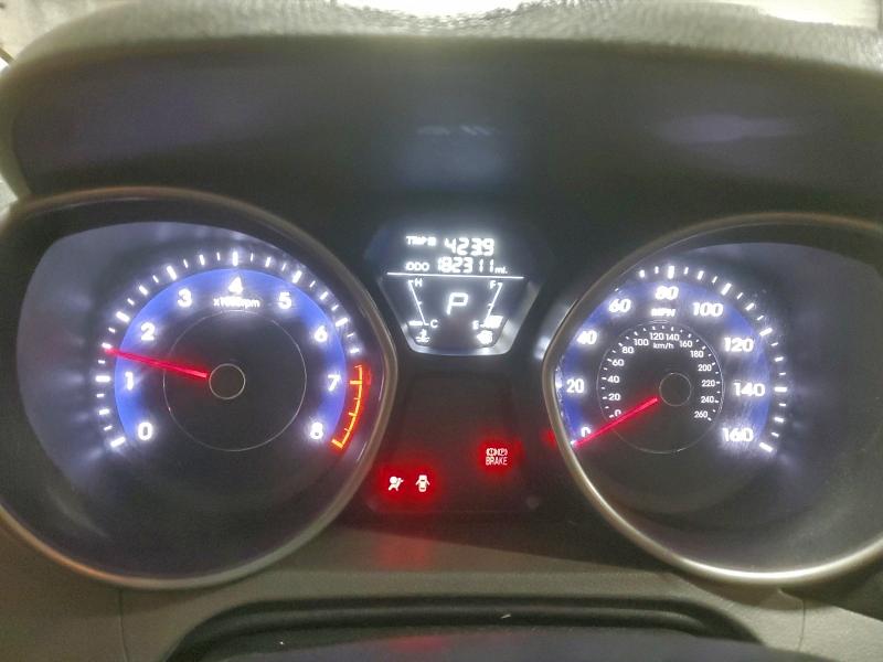 Photo 9 from auction – 2012 HYUNDAI ELANTRA GL with VIN 5NPDH4AE3CH149215