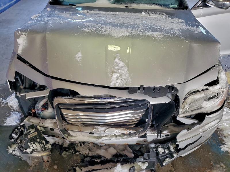 Photo 11 from auction – 2012 CHRYSLER 300 LIMITE with VIN 2C3CCACG6CH309205