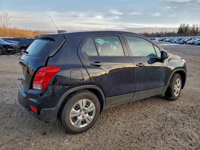 Photo 3 from auction – 2018 CHEVROLET TRAX LS with VIN 3GNCJKSB9JL197685