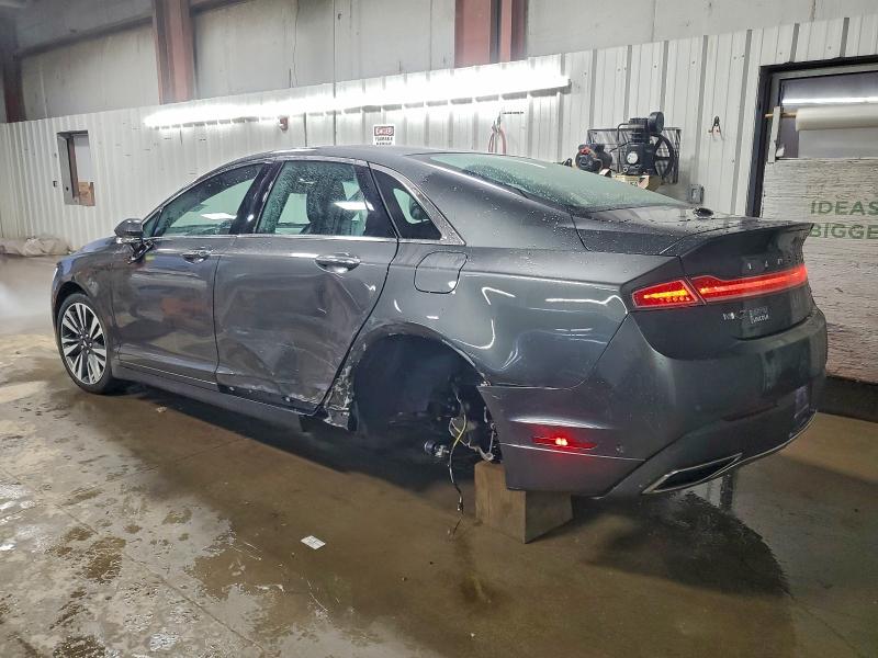 Photo 2 from auction – 2020 LINCOLN MKZ with VIN 3LN6L5F97LR618453