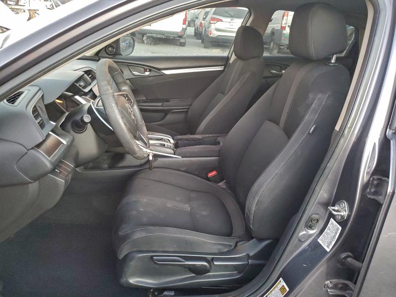 Photo 7 from auction – 2018 HONDA CIVIC EX with VIN 19XFC2F76JE003415