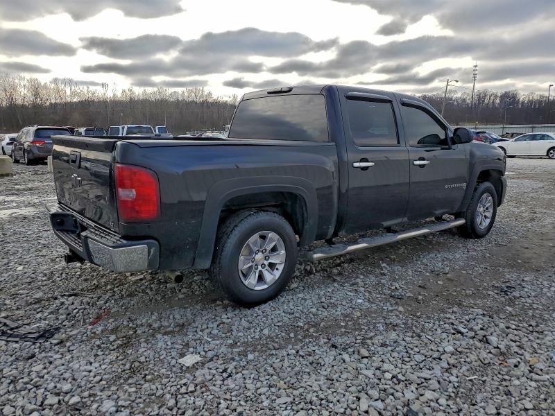 Photo 3 from auction – 2007 CHEVROLET SILVERADO with VIN 2GCEK13M171537303