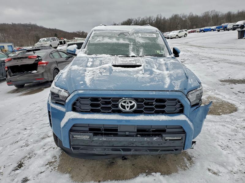 Photo 5 from auction – 2025 TOYOTA 4RUNNER SR with VIN JTEVA5BR8S5049296