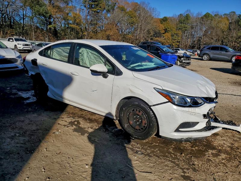 Photo 4 from auction – 2018 CHEVROLET CRUZE with VIN 1G1BC5SM8J7220985