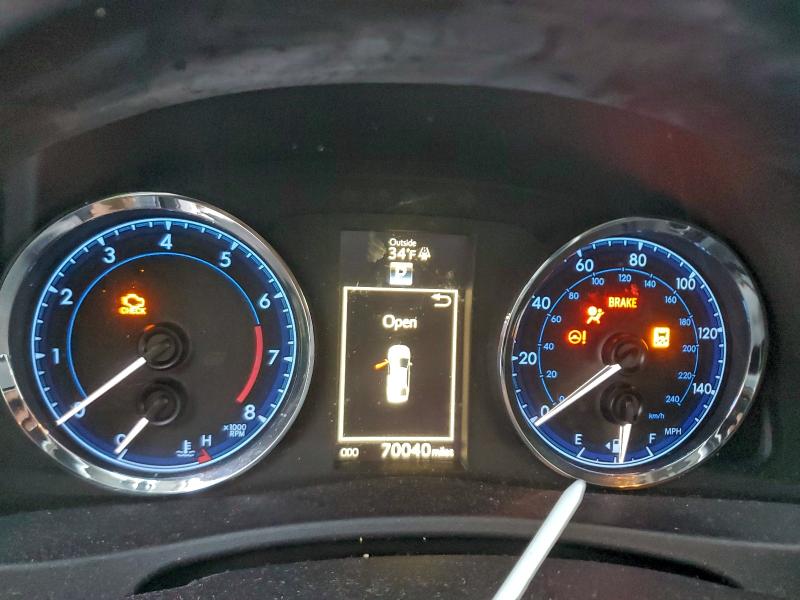 Photo 9 from auction – 2018 TOYOTA COROLLA L with VIN 2T1BURHE1JC966558