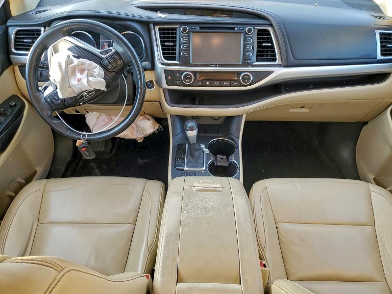 Zdjęcie 8 z aukcji – 2015 TOYOTA HIGHLANDER z VIN 5TDKKRFH0FS061357