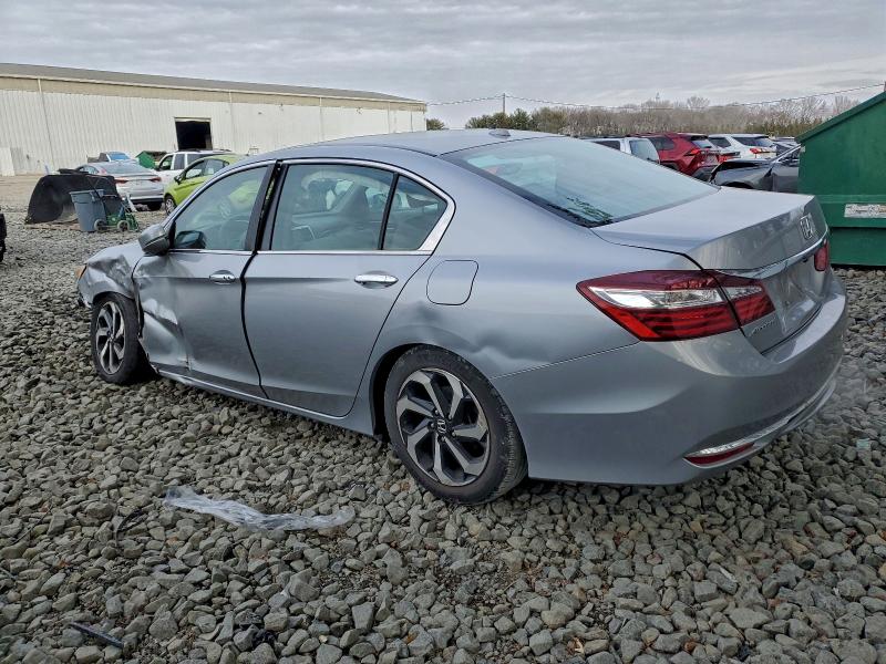 Photo 2 from auction – 2016 HONDA ACCORD with VIN 1HGCR2F01GA033102