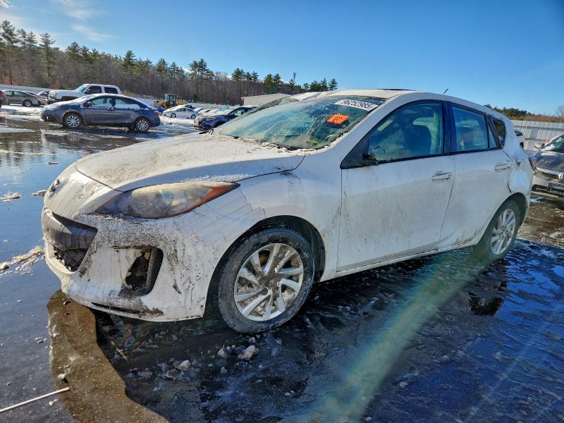 MAZDA 3 I 2013 with VIN JM1BL1L7XD1740945 - Photo from auction
