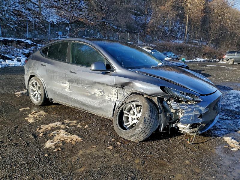 Photo 4 from auction – 2021 TESLA MODEL Y with VIN 5YJYGDEE8MF175209
