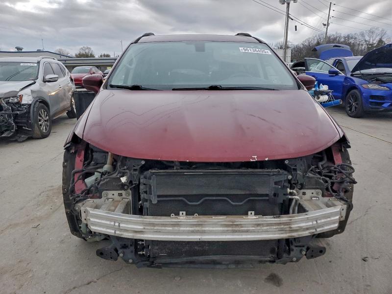 Photo 5 from auction – 2017 CHRYSLER PACIFICA T with VIN 2C4RC1BG2HR569397