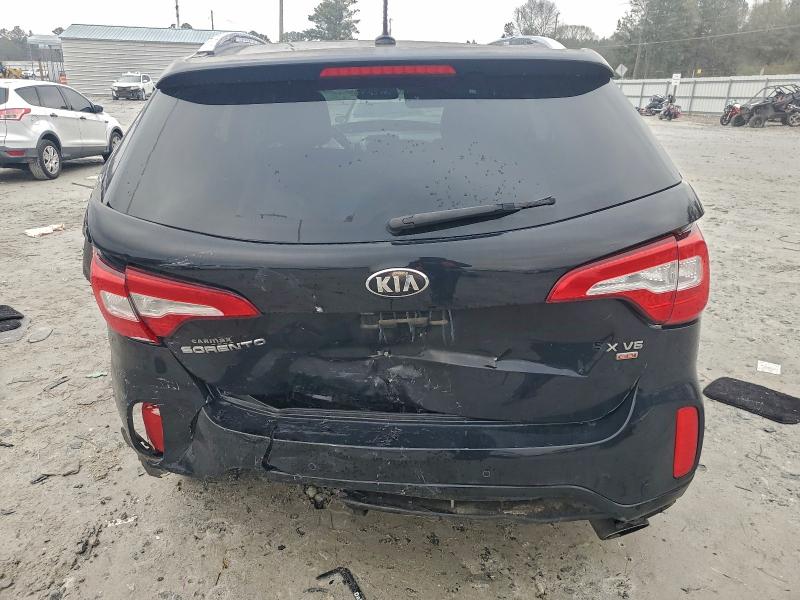 Photo 6 from auction – 2014 KIA SORENTO with VIN 5XYKW4A71EG443169