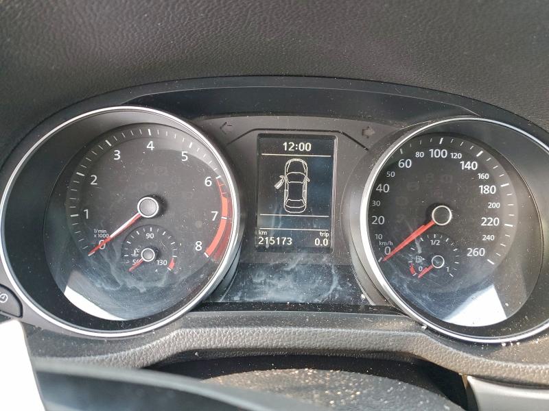 Photo 9 from auction – 2018 VOLKSWAGEN PASSAT S with VIN 1VWAA7A35JC031373