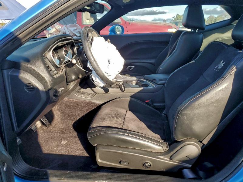 Photo 7 from auction – 2016 DODGE CHALLENGER with VIN 2C3CDZFJXGH249485