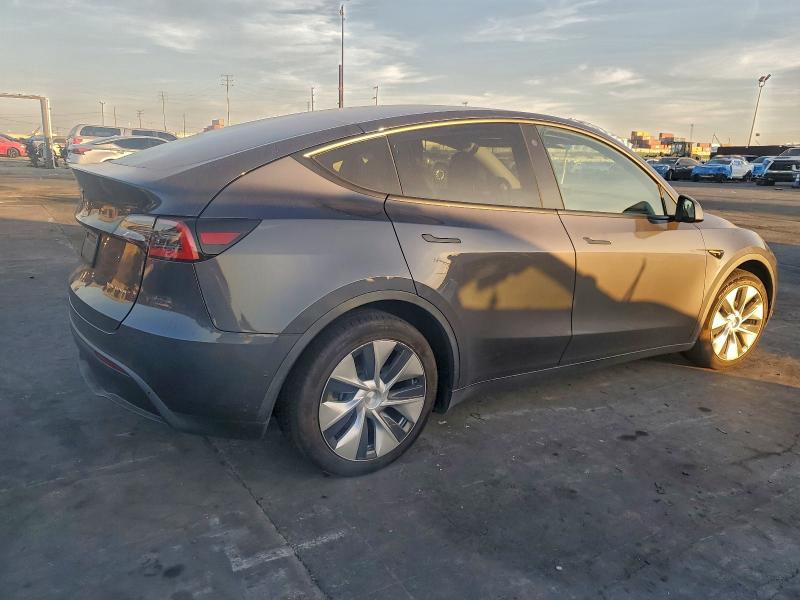 Foto 3 de la subasta – 2021 TESLA MODEL Y con VIN 5YJYGDEE3MF131084