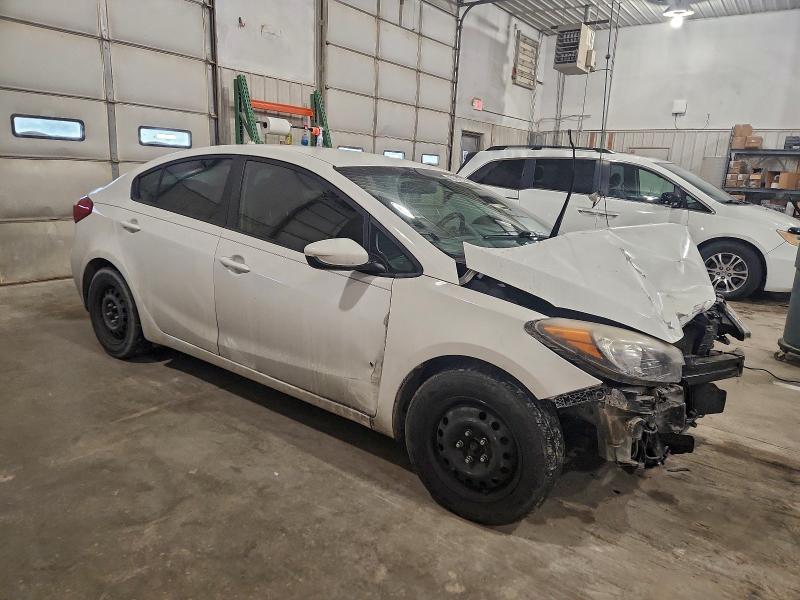 Photo 4 from auction – 2016 KIA FORTE LX with VIN KNAFK4A66G5554460