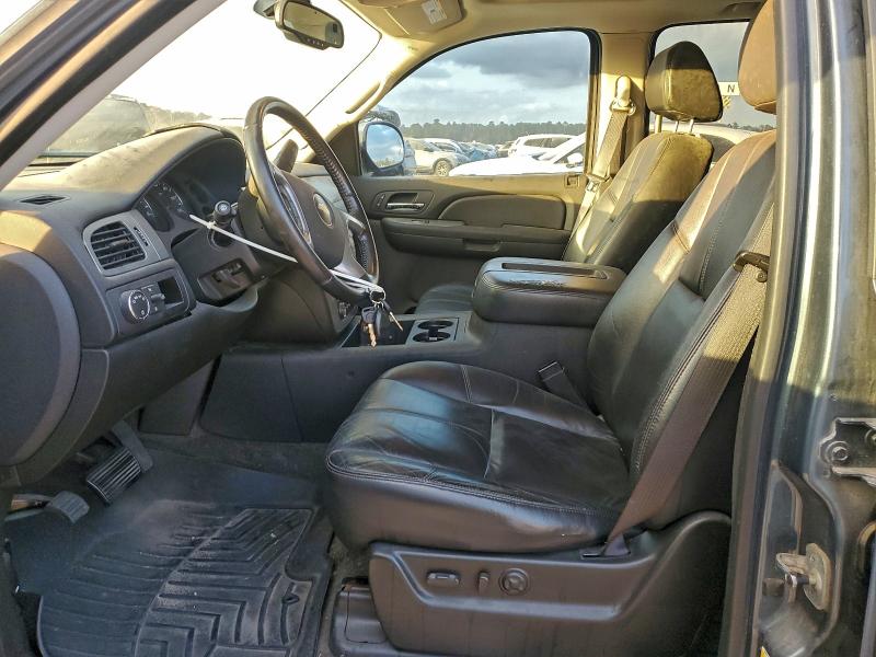 Photo 7 from auction – 2008 CHEVROLET SUBURBAN C with VIN 3GNFC16088G164819