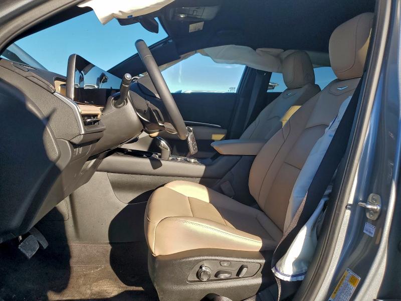 Photo 7 from auction – 2025 CADILLAC XT4 PREMIU with VIN 1GYFZDR41SF147578