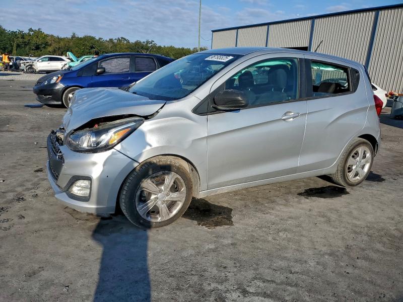 CHEVROLET SPARK LS 2019 with VIN KL8CB6SA2KC728901 - Photo from auction