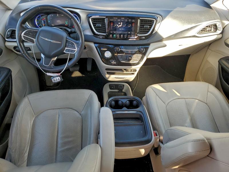 Photo 8 from auction – 2020 CHRYSLER PACIFICA H with VIN 2C4RC1L74LR270307