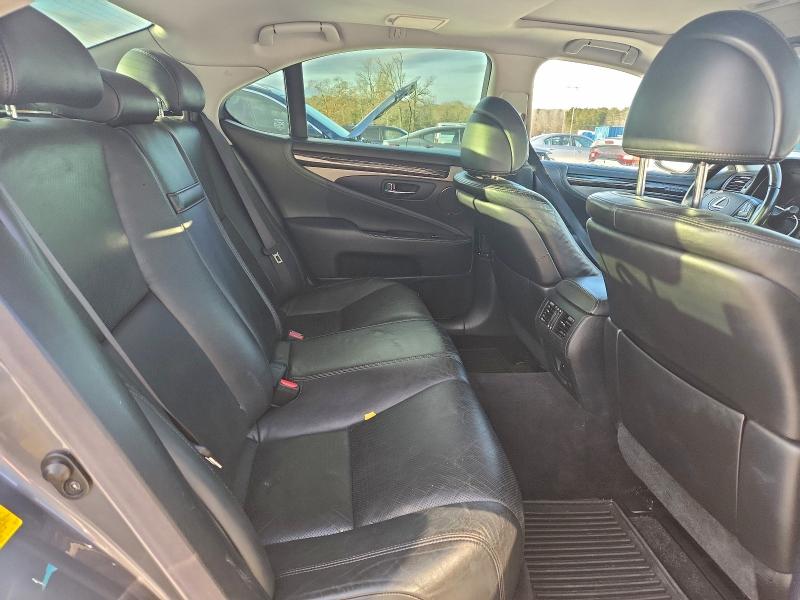 Photo 10 from auction – 2013 LEXUS LS with VIN JTHBL5EF4D5117436