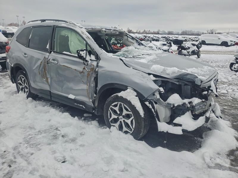 Photo 4 from auction – 2020 SUBARU FORESTER P with VIN JF2SKAJC8LH412644