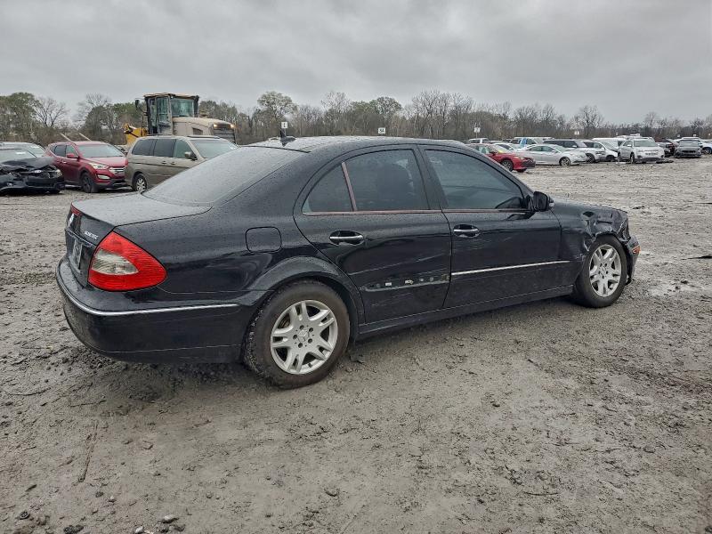 Photo 3 from auction – 2007 MERCEDES-BENZ E with VIN WDBUF22X87B135097