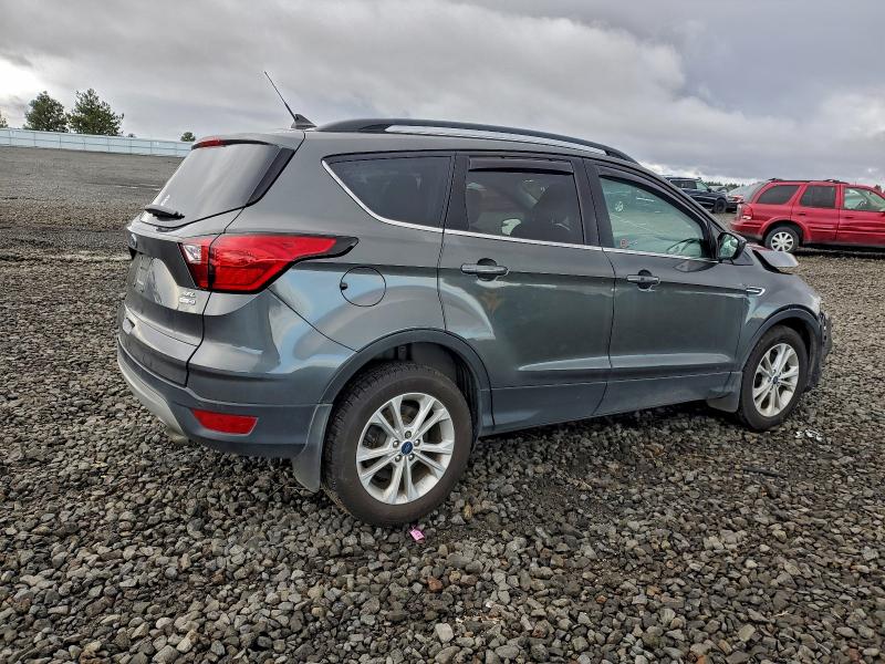 Photo 3 from auction – 2019 FORD ESCAPE SEL with VIN 1FMCU9HD5KUC11523