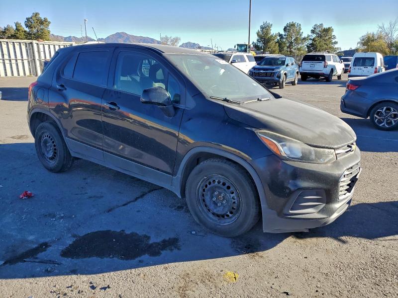 Photo 4 from auction – 2017 CHEVROLET TRAX LS with VIN 3GNCJKSBXHL231563