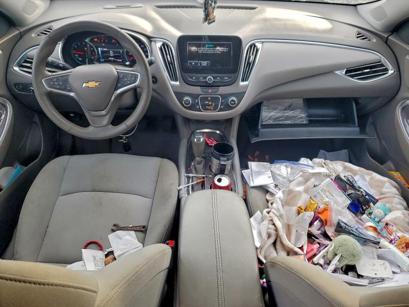 Photo 8 from auction – 2018 CHEVROLET MALIBU LT with VIN 1G1ZD5ST0JF212887