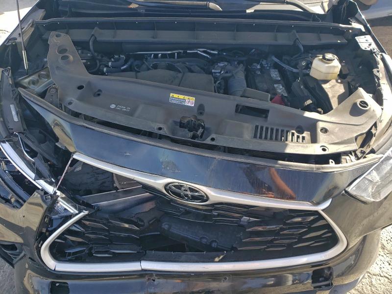 Photo 12 from auction – 2022 TOYOTA HIGHLANDER with VIN 5TDZZRAH9NS552123