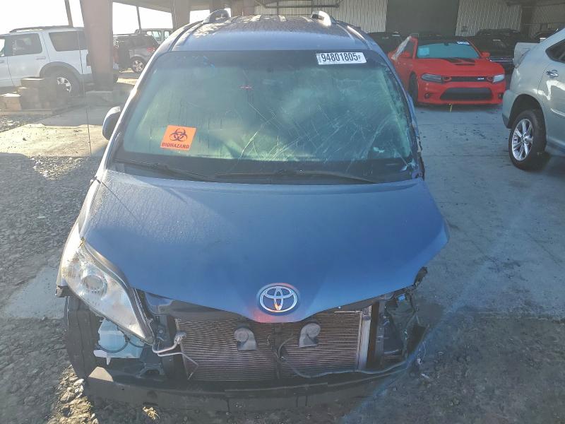 Photo 5 from auction – 2013 TOYOTA SIENNA with VIN 5TDKK3DC8DS404711