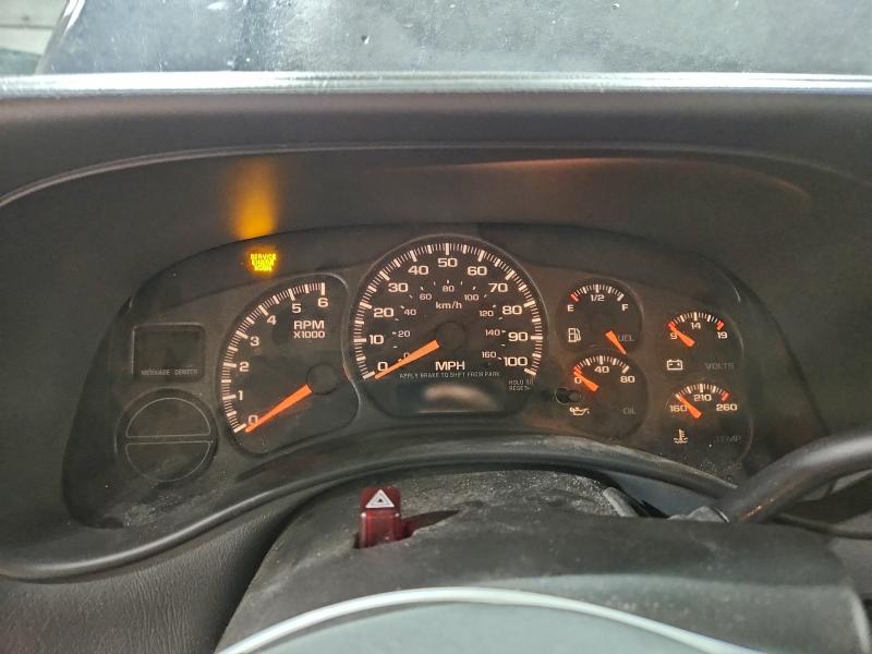 Photo 9 from auction – 2002 GMC NEW SIERRA with VIN 2GTEK19T721249633