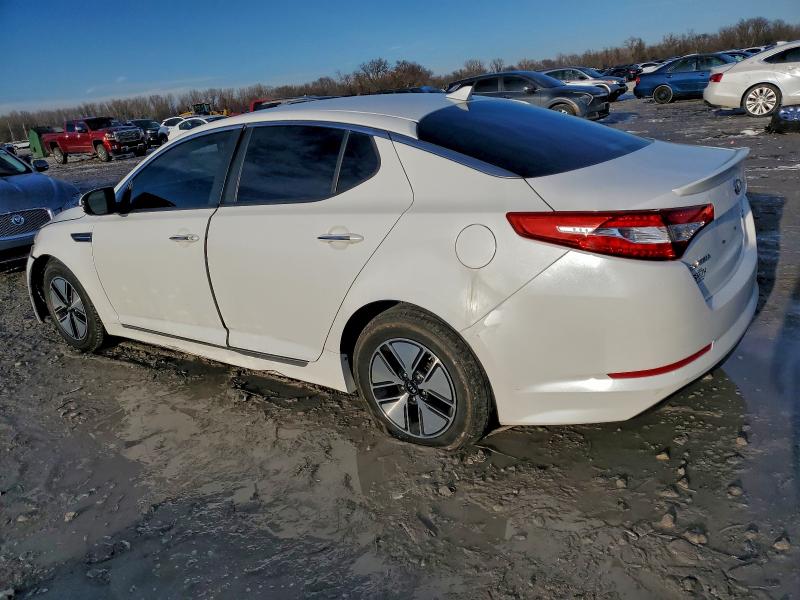 Photo 2 from auction – 2011 KIA OPTIMA HYB with VIN KNAGM4AD8B5006563