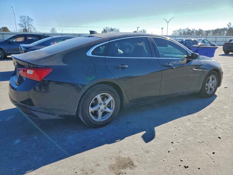 Photo 3 from auction – 2017 CHEVROLET MALIBU LS with VIN 1G1ZB5ST3HF140292