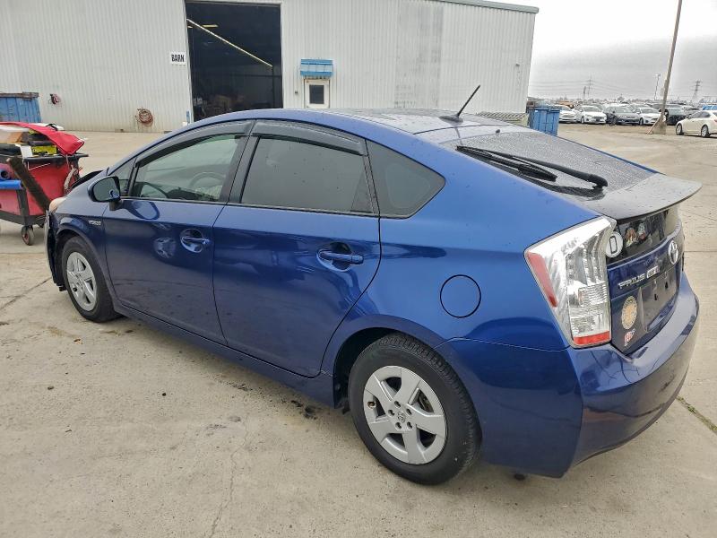 Photo 2 from auction – 2011 TOYOTA PRIUS with VIN JTDKN3DU6B0323092