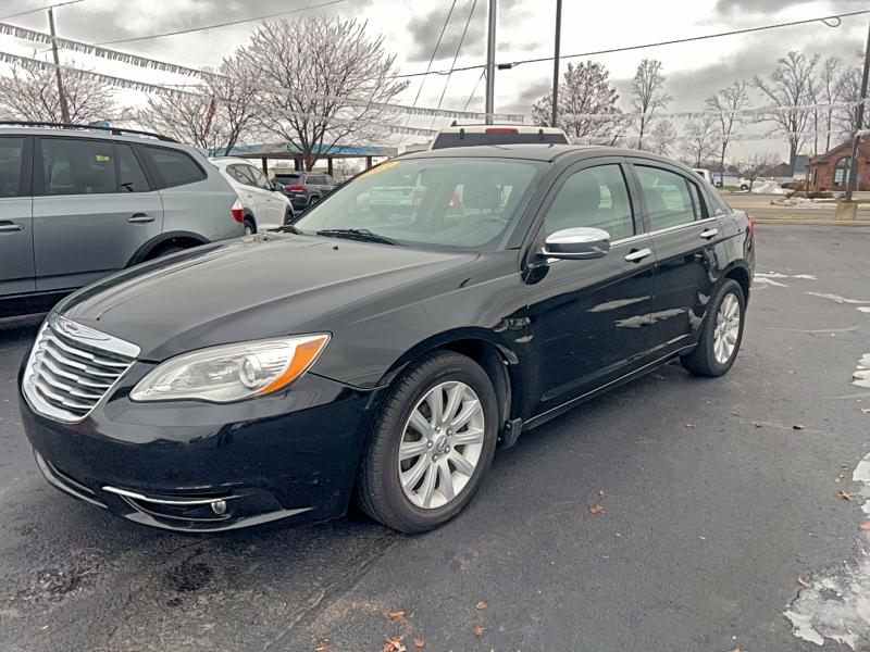 Photo 2 from auction – 2013 CHRYSLER 200 LIMITE with VIN 1C3CCBCG4DN603779