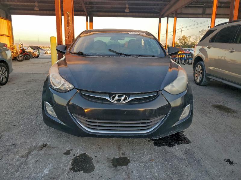 Photo 5 from auction – 2013 HYUNDAI ELANTRA GL with VIN 5NPDH4AE2DH376977