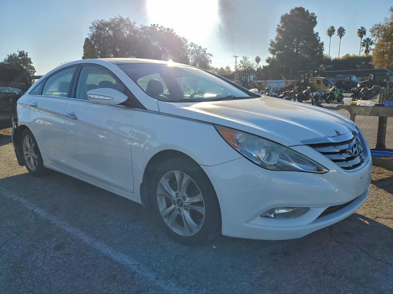 Photo 4 from auction – 2013 HYUNDAI SONATA SE with VIN 5NPEC4AC0DH671173