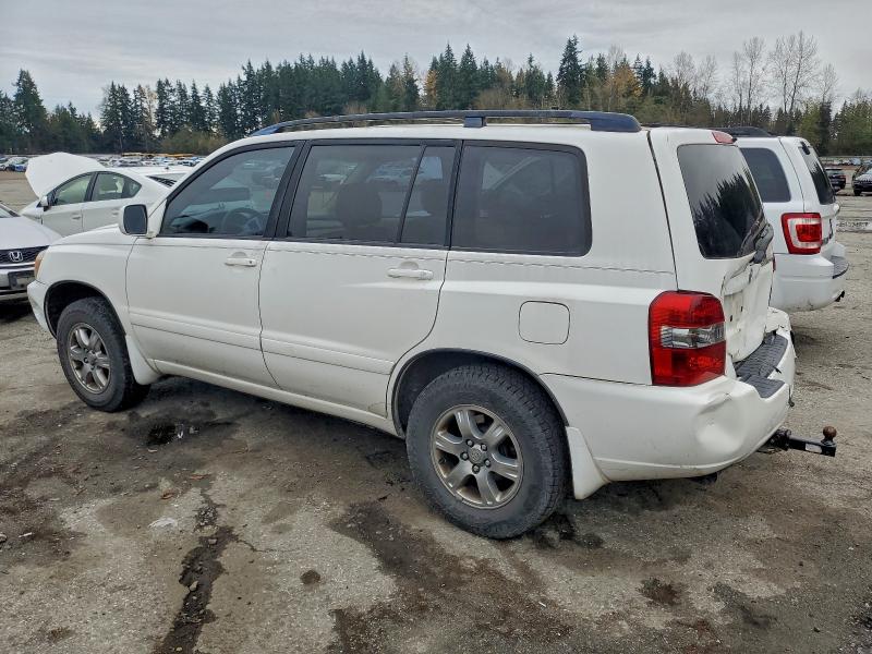 Photo 2 from auction – 2005 TOYOTA HIGHLANDER with VIN JTEEP21A250120762