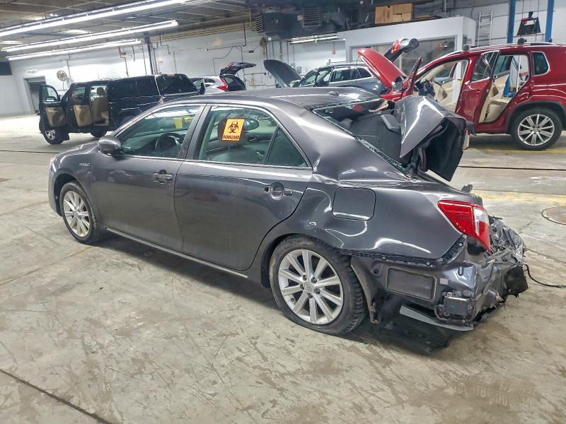 Photo 2 from auction – 2014 TOYOTA CAMRY with VIN 4T1BD1FK3EU121225